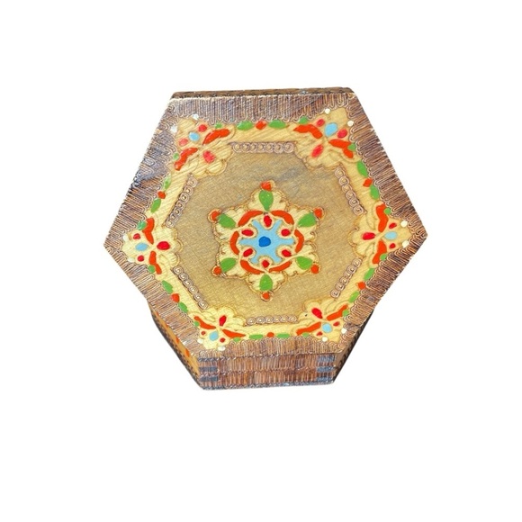 Polish Hand Crafted Vintage Painted Wood Burning Octogan Hinged Wood Box 1970’s - Picture 4 of 9